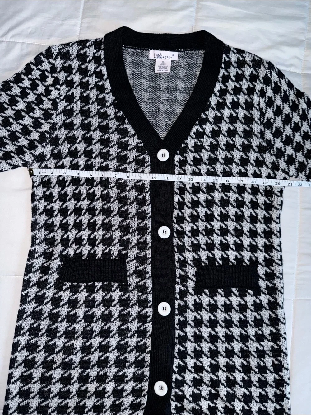 Women’s Black and White Houndstooth Long Cardigan Sweater - 1X